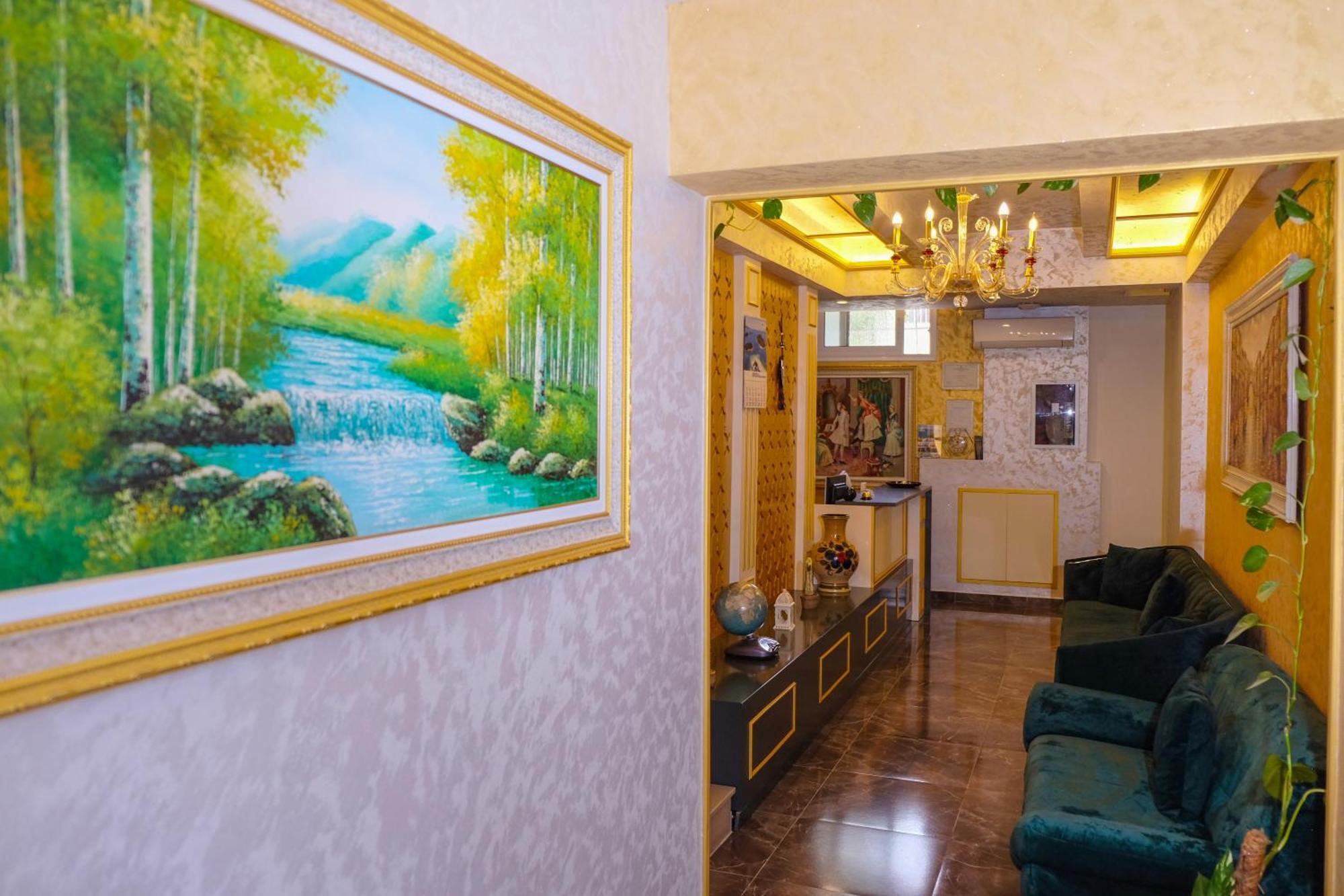 Laid Hotel Vlore Bagian luar foto
