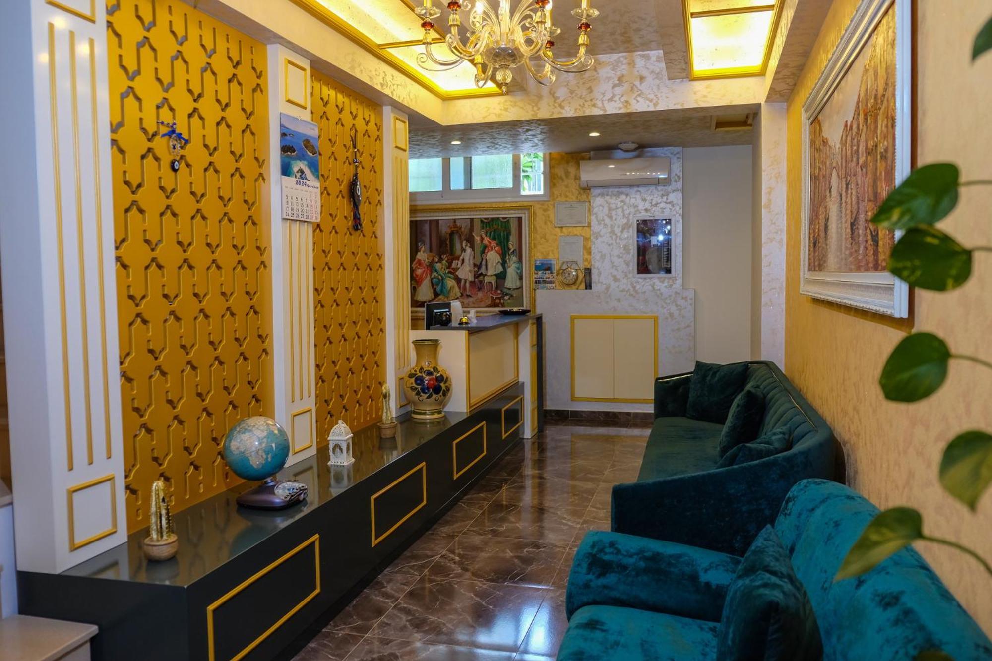 Laid Hotel Vlore Bagian luar foto