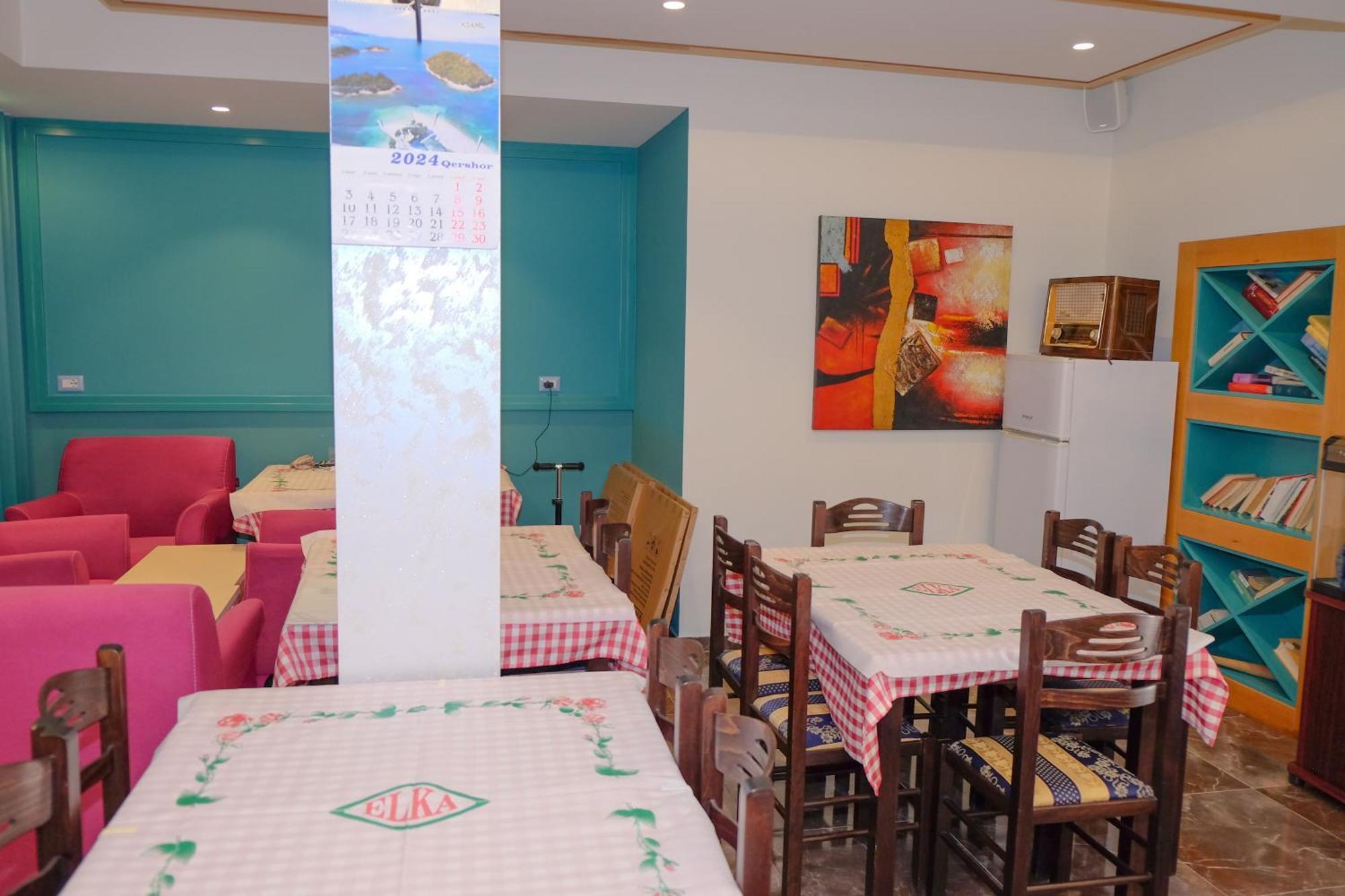 Laid Hotel Vlore Bagian luar foto