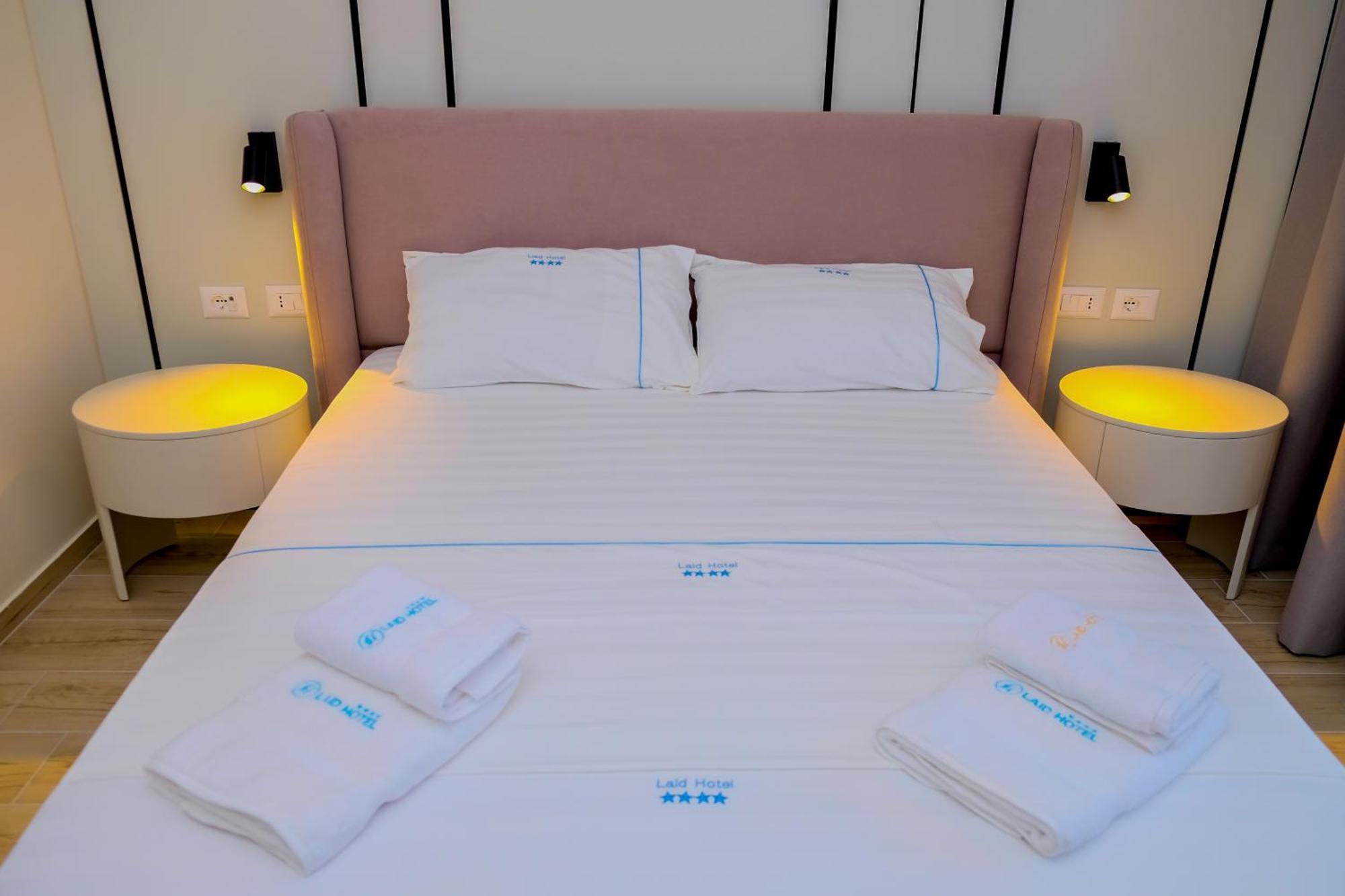 Laid Hotel Vlore Bagian luar foto