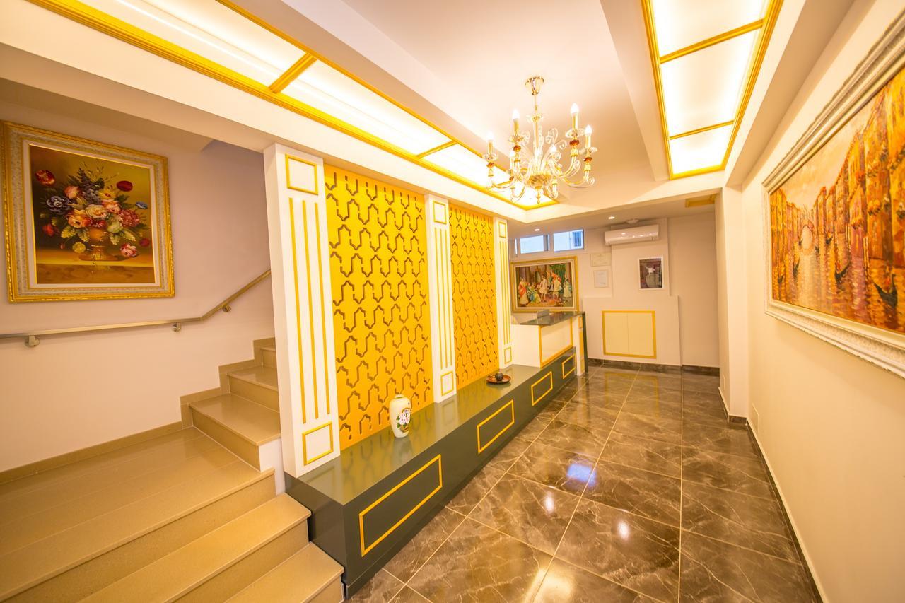 Laid Hotel Vlore Bagian luar foto