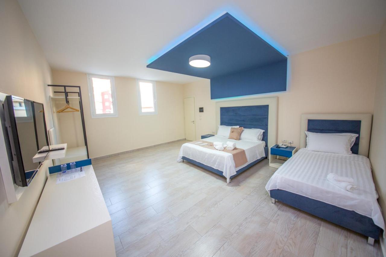 Laid Hotel Vlore Bagian luar foto