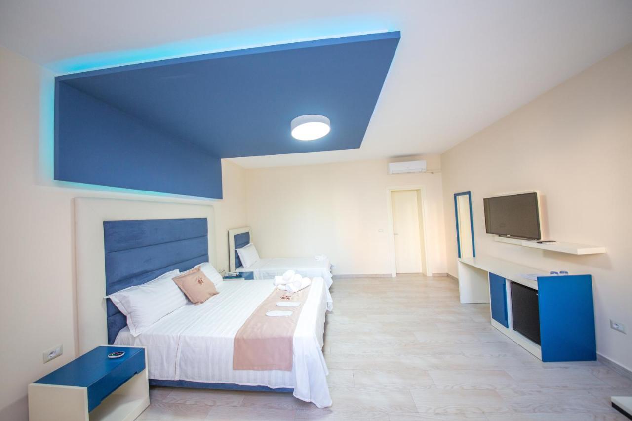 Laid Hotel Vlore Bagian luar foto